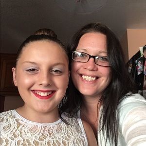 Meet your Posher, Steph